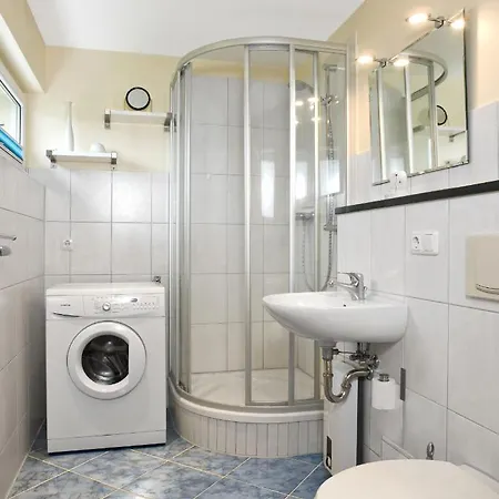 Hus In De Suenn * Poel