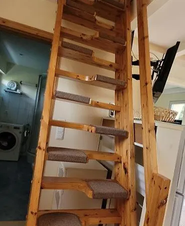 Hus In De Suenn *